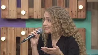 Michelly Karine - Ouça os Corações (ao vivo no Caixa de Música)