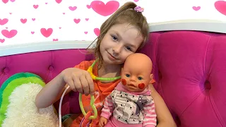 I Want to be Like Mommy by Diasha. Diana pretend play with doll. Диана как мама.