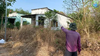 My neighbor and I volunteered to clean up and mow the overgrown grass for the abandoned house