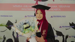 Romantika Wisuda Politeknik YKPN Maret 2024