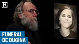 Rusia: El ideólogo de Putin, Alexander Dugin se despide de su hija Daria en su funeral | EL PAÍS