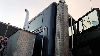 1990s Peterbilt 378 Cold Start