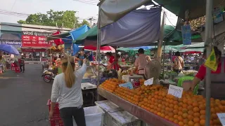 Morning Market : Walking Tour - Nonthaburi Thailand