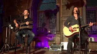 Das Dynamische Duo - live acoustic Schloß Burg -Turn the Page