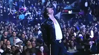 Michael Jackson - Beat It (Live Performance at Madison Square Garden 2001)