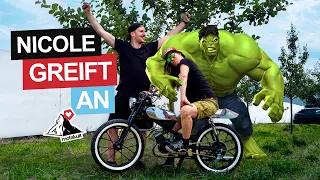 Nicole wird zum HULK | Zündapp Mofa