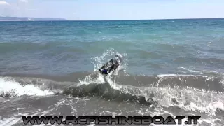 RC BOAT FOR FISHING IN THE SEA - SURFCASTING BOAT