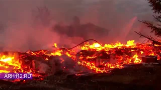 Пожар на острове Кего в Архангельске
