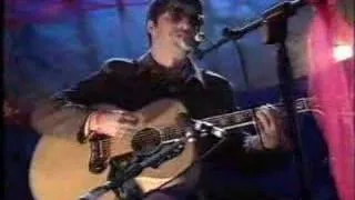 Oasis Wonderwall - Backstage Glastonbury 95 (first wonderwall Performance ever)