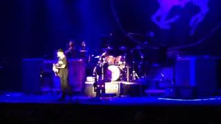 Neil Young Blowing in the wind (Bob Dylan) Stockholm 2014