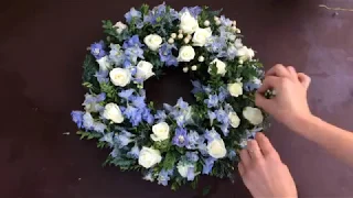 [5a] The funeral arrangement-wreath [ENG]