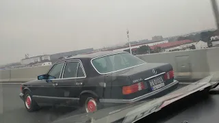 经典老车Benz W126 300SE，中国首批奔驰S级，30多年还能上路