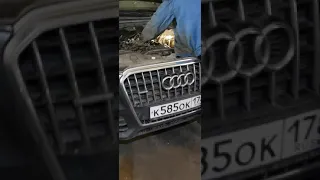 Ауди, Audi .После заправки Шелл, встал на трассе.Подписывайся ставь лайк, сделай репост помоги другу