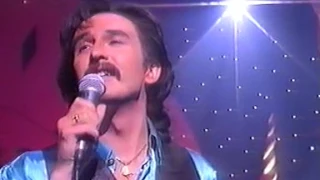 Tony Ferrino appearance (Steve Coogan - Hootenanny, 1997)