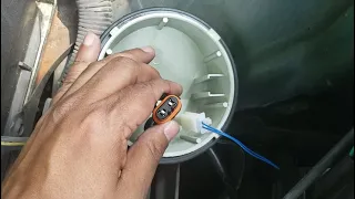 Nissan maxima 04-08 headlight bulb replacement super easy way.
