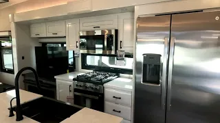 New 2024 Jayco PINNACLE 32RLTS Fifth Wheel For Sale In Chicago, IL