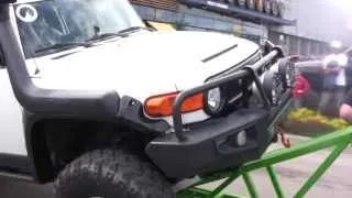 FJ Cruiser Flex test and trail with Tacoma and jeep