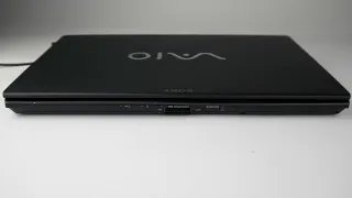 Огляд на ретро ноутбук Sony VAIO VGN-Z51MRG/B(2009)