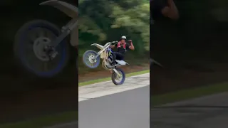 Kx125 wheelie Crash vs Yz450 wheelie #shorts