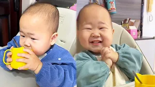 Cute Twin Brothers Moment:When The Twins Eat Their Favorite Food