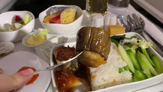 1.5hr Business Class Flight on Airbus A350 Vietnam Airlines Saigon to Singapore with Good Meal