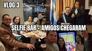 VLOG ARGENTINA: FEIRA DE SAN TELMO + FOMOS EM UM BAR DE SELFIE + NOSSOS AMIGOS CHEGARAM