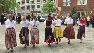 Dutch Estonian female folk dance group ''Tuuletütred'' Kōlavöö II concert