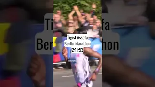 Tigist Assefa sets the World Record at Berlin Marathon 2023 #shorts