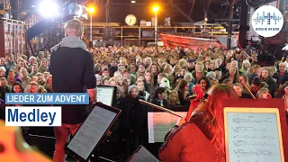 Medley: "Süßer die Glocken nie klingen" und "Leise rieselt der Schnee" bei "Lieder zum Advent" 2018