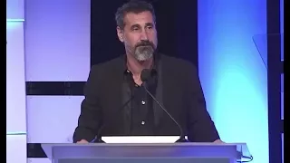 Serj Tankian talks about Chris Cornell (heartbreaking)