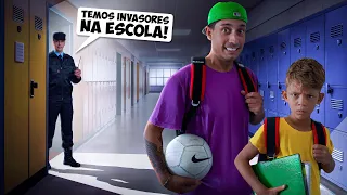 Pulamos na Escola Antes das Aulas Voltar Pra Estudar e Jogar Bola