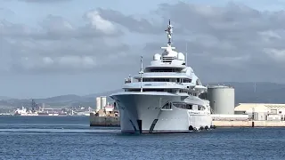 125m Megayacht Maryah arriving