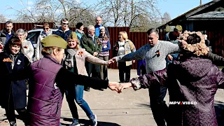 Русская ретро песня - Яблоневый вечер