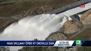 Main spillway opened at Oroville Dam