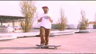 How to Make Sharp Turns on a Skateboard