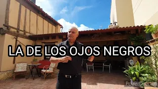 LA DE LOS OJOS NEGROS