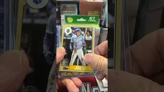 🔥Wow!! Hits From 2022 Topps Update Retail! Hangers are Bangers and Blasters Aren't Bad!!