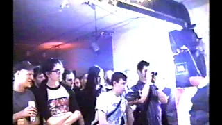 RRRoN aka eMiL beauLieau - JuLy 28 2001 @ 2Nd FLR fRee103 bklyn - HaRSh-NOiSe DeMi-God 'GuRu' !