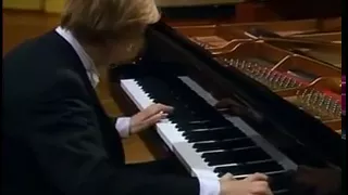 BURKARD SCHLIESSMANN: Liszt-Schubert "Ständchen: Leise flehen meine Lieder"
