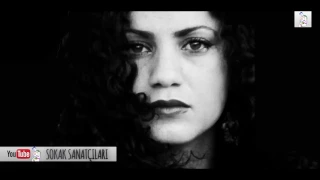 Emel Mathlouthi ( آمال مثلوثي) - Naci en Palestina (Bir Şarkının Beş Mevsimi) Sokak Sanatçıları