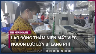 Hàng chục ngàn lao động lâu năm cũng bị sa thải nơi thành phố: Cầm cự qua ngày rồi về quê | VTC Now