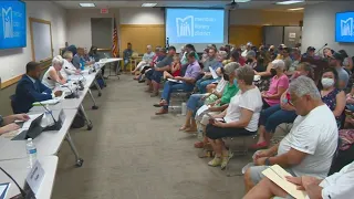 More than 200 people show up to Meridian library board meeting