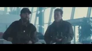 Los Mercenarios 2 - Escenas de Arnold Schawarzenegger "He vuelto"