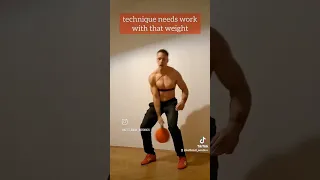 28 kg Kettlebell Snatch - 6 minute set - one hand switch - 90 reps (45+45)