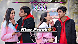 New Year special 🥳|| kiss Prank On Boyfriend || Romantic + Cute Reactions😍🙈|| Shahrukh Love