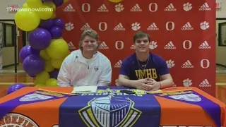 Orangefield duo sign with UMHB