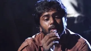 Gautham hides in the ghost bungalow- Jakkamma