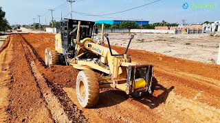 Process Grader Trimming Foundation New Village Roads | Grader Plowing Activities Skills Operator