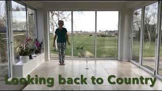 Looking back to Country. Australian circle dance