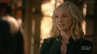 The Originals 5x12 || Lizzie and Josie helps Klaus || Klaroline Scenes HD